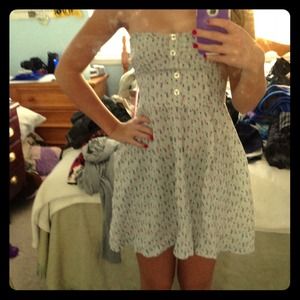 Adorable strapless dress!! 🎀FOR CUPCAKELOVER411