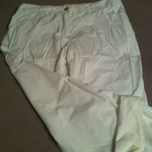 ❌SOLD❌These can be wore as pants or Capris