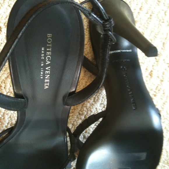 Reduced! New Bottega Veneta Typhoon sandal sz 40 - Picture 3 of 4