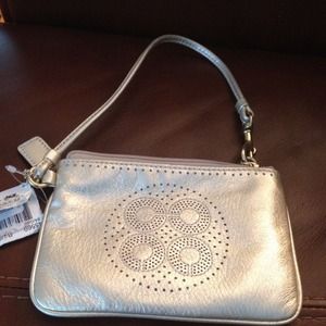 BNWT Coach Wristlet