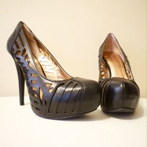 ⚡️BCBGeneration Black Pumps
