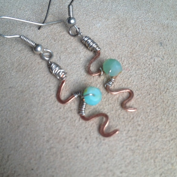 Bracelet and earring set - Picture 2 of 3