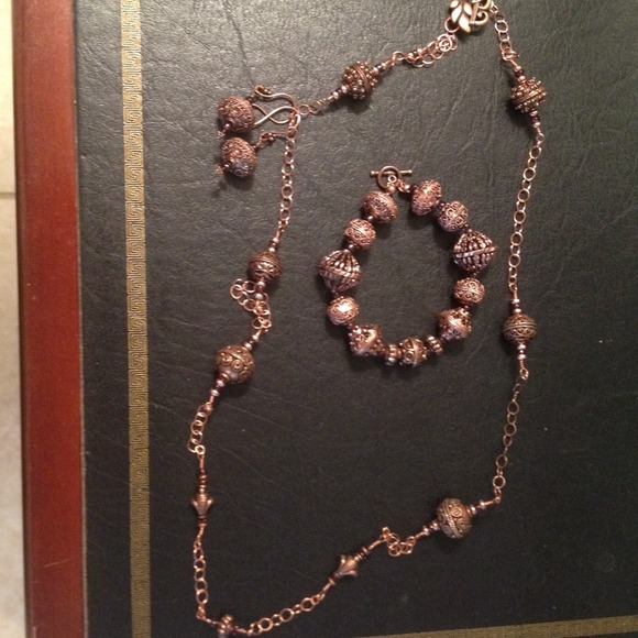 Copper & Garnet necklace, bracelet, and earrings - Picture 1 of 4
