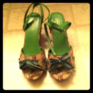 Coach shoes size 9 brand new worn once