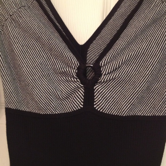 NWT Guess black and white stripe bodycon dress - Picture 2 of 3