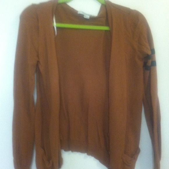Brown cardi