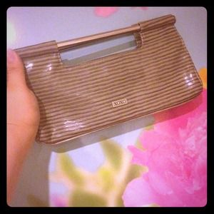 💋sexy patent gray & metal handle clutch💋