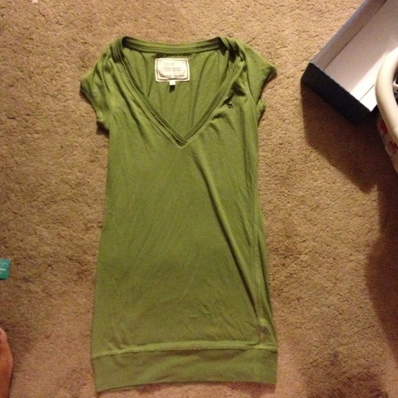 Abercrombie and Fitch green shirt - Picture 1 of 2
