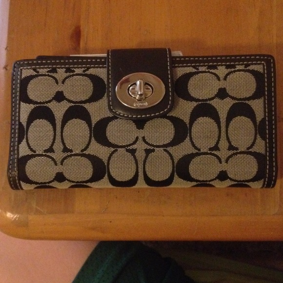 Coach wallet
