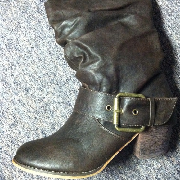 💢💢SOLD SOLD💢💢 Brown boots