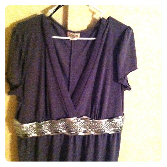 this lovely shirt! really cute with black leggings