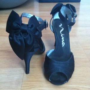 Very elegant 3" optoe shoe RESERVED for @star1616