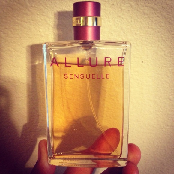 Chanel Allure Sensuelle Perfume