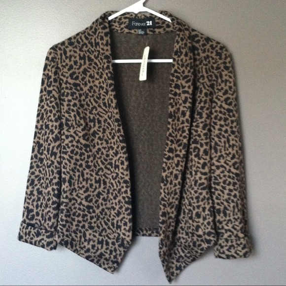 ***SOLD***NWT leopard print blazer