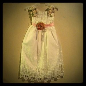 New Beautiful cream and pale pink girls dress