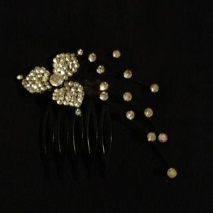 Rhinestone hair comb