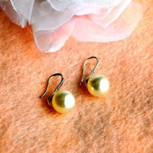 Jewelry - Ariel's Treasure Pearl Earrings Jewelry - Ariel's Treasure Pearl Earrings