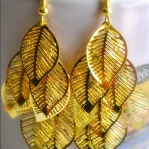 Accessories - Fallen Golden Leaf Earrings Accessories - Fallen Golden Leaf Earrings