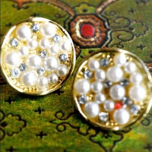 Jewelry - Pearls Everyday Earrings Jewelry - Pearls Everyday Earrings