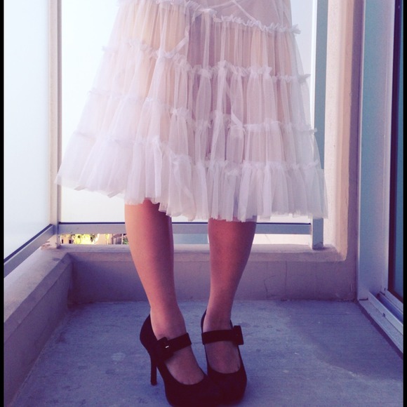 Vintage tulle skirt with floral waistband - Picture 3 of 4