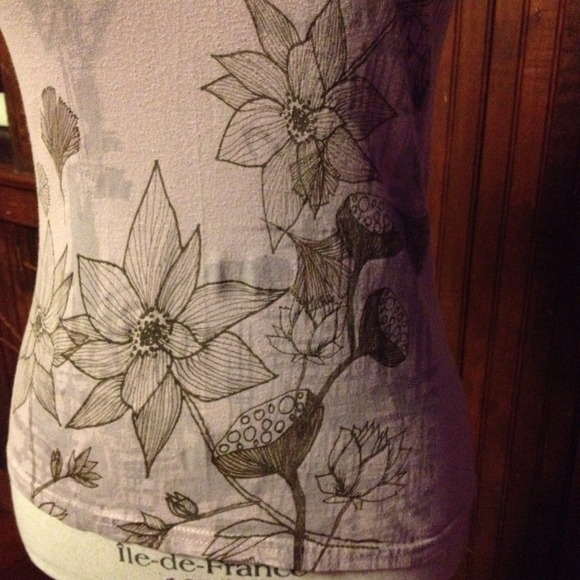 SOLD Lavender Surfer Tee With Brown Flowers - Picture 4 of 4