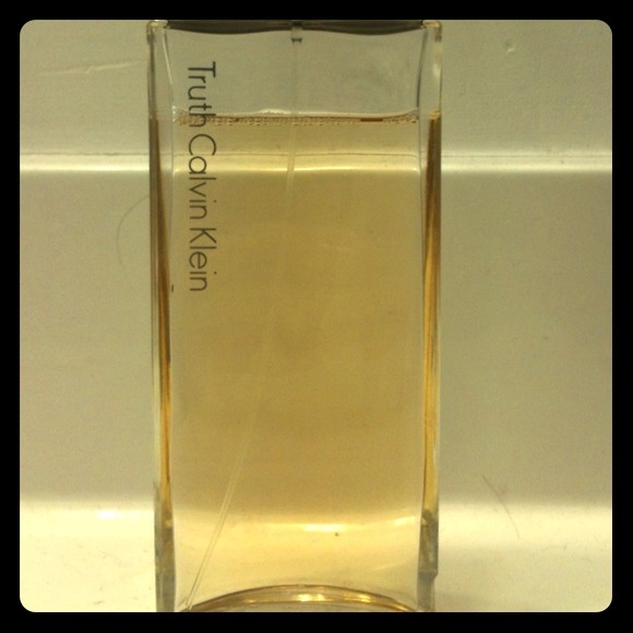Calvin Klein Truth perfume