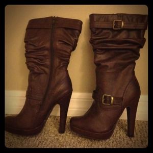 Brand New Size 6.5 Brown Boots