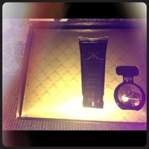 Kim Kardashian gold perfume and lotion set