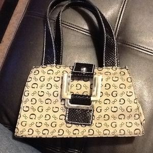 Small Guess purse