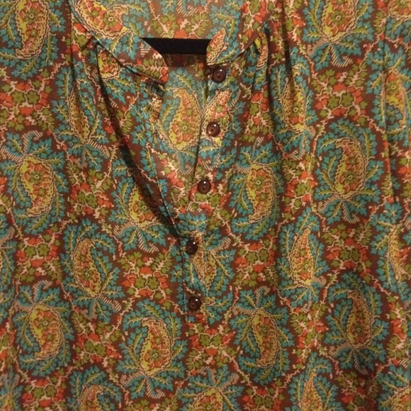 Shirt - Picture 2 of 4