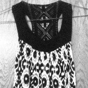 REDUCEDBlack and white patterned top!