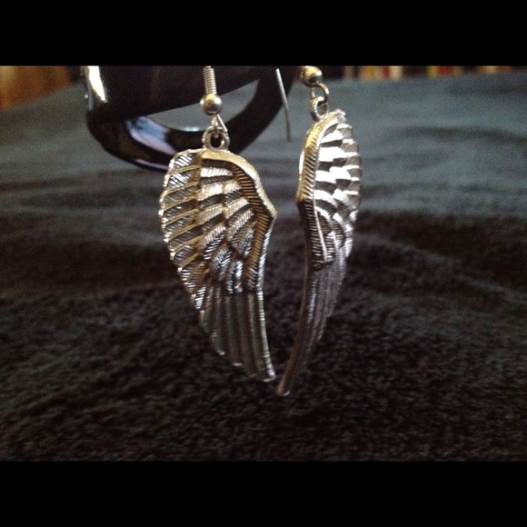 Silver wing earrings