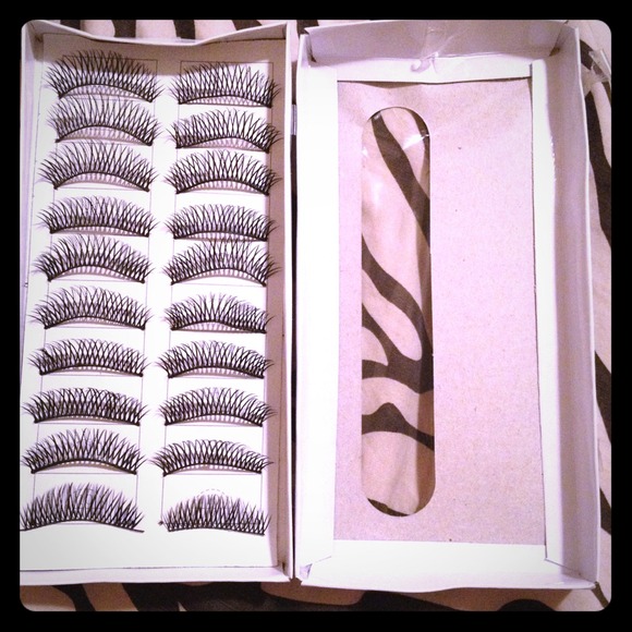 ❌SOLD❌False eyelashes. 10 pairs.