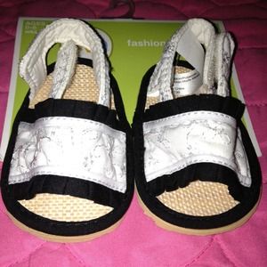 NWT baby fashion shoes