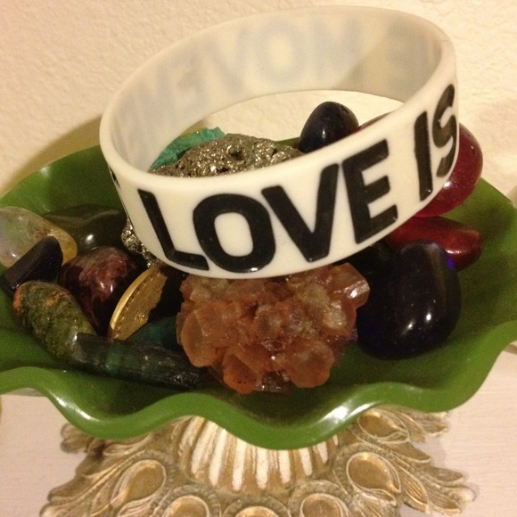 Elastic bracelet