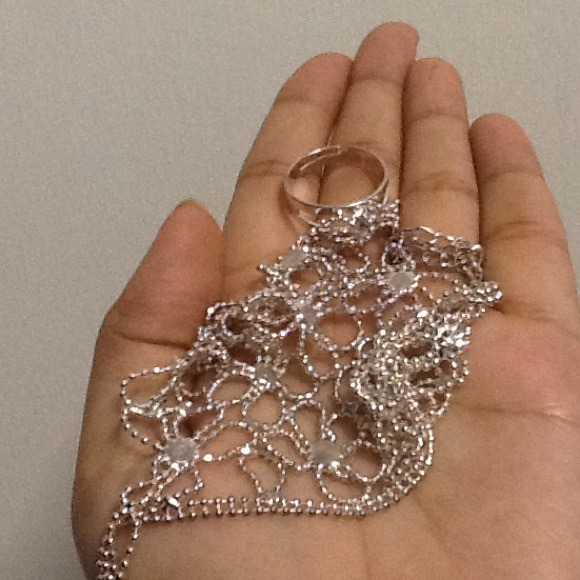 SOLD*** Hottest New Accessory! "Hand Candy!" - Picture 4 of 4