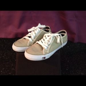 Size 6/1/2 tommy hilfiger sneakers worn once