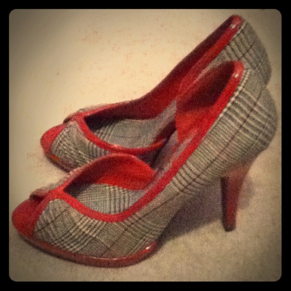 Black/white/red houndstooth patterned peep toes - Picture 1 of 4