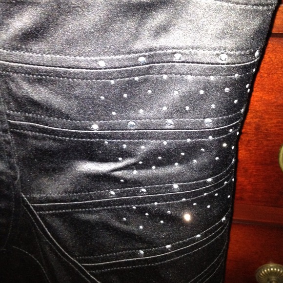 Black satin sweetheart dress! - Picture 2 of 3