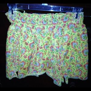 Short flower skirt!
