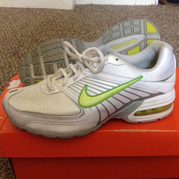 Nike running plus sneakers - Picture 2 of 3