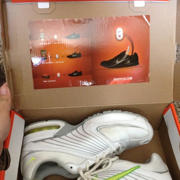 Nike running plus sneakers - Picture 3 of 3