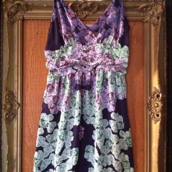 NWT!!! Floral dress Size: M - Picture 3 of 3