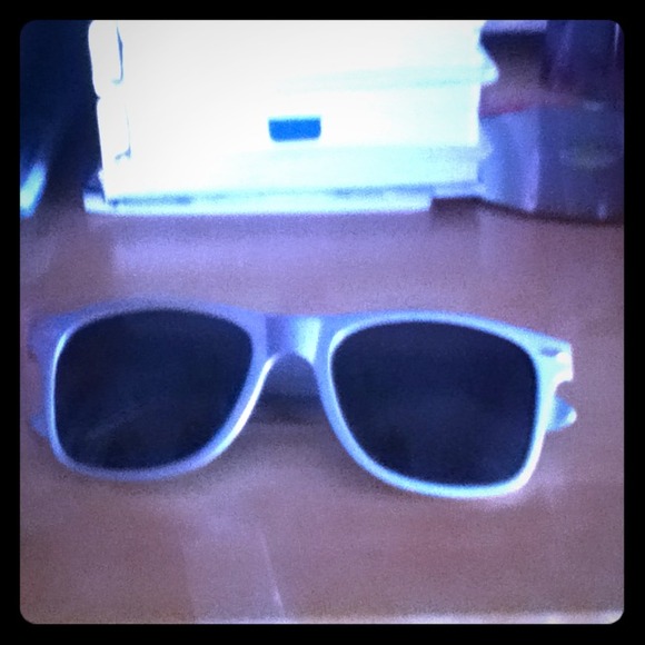 Sunglasses - Picture 1 of 1