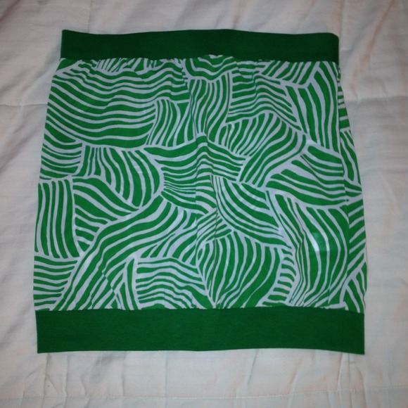 ‼️Bundle item only‼️ Green and white tube top