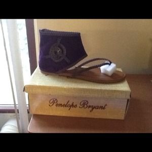 Band new purple Penelope Bryant style ankle sandal