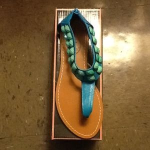 ~REDUCED~ Band New sandal w/ jewels