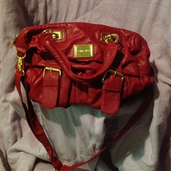 Purse JUST REDUCED!! Come on ladies!!