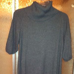 Gianni Bini sweater size xs.