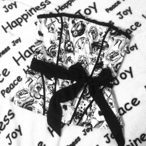 Black and white flower corset